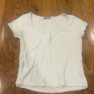 URBAN OUTFITTERS CROPPED TEE